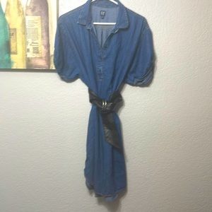 Gap jean dress